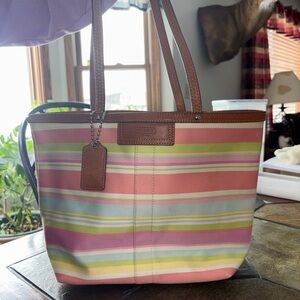 Coach Hamptons Twill Stripe Tote 2000’s Style